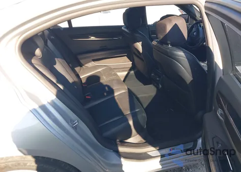 2013 BMW 740Li from USA, damaged, VIN WBAYE4C5XDD137025